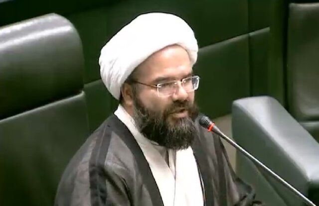 واردات خودروی لاکچری ممنوع